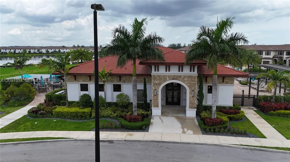 3482 W 114th Ter Hialeah, FL 33018