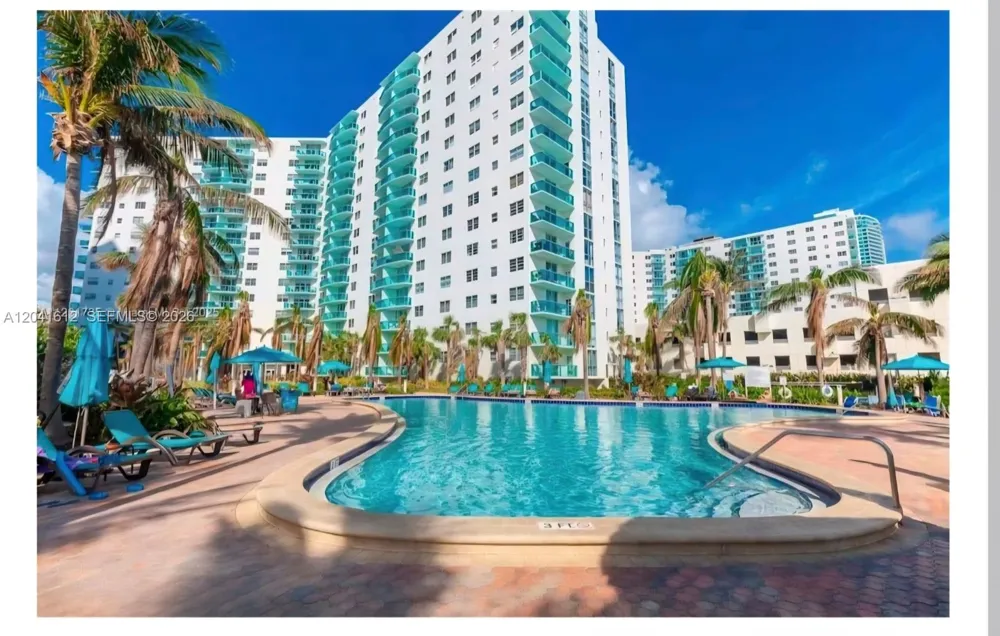 3901 S Ocean Dr #8T Hollywood, FL 33019