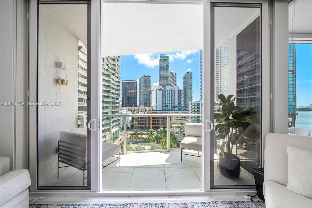 601 NE 27th St #1001 Miami, FL 33137