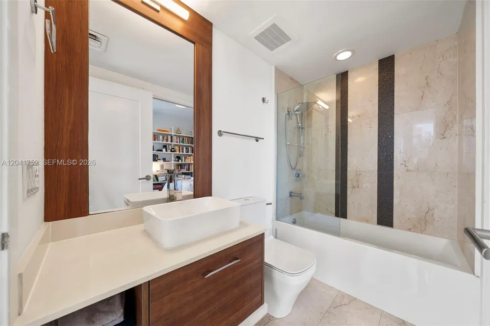 601 NE 27th St #1001 Miami, FL 33137