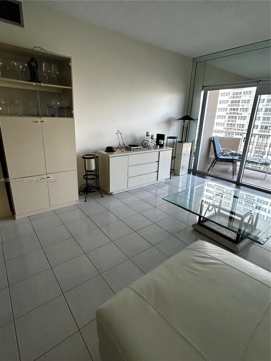 1980 S Ocean Dr #8A Hallandale Beach, FL 33009