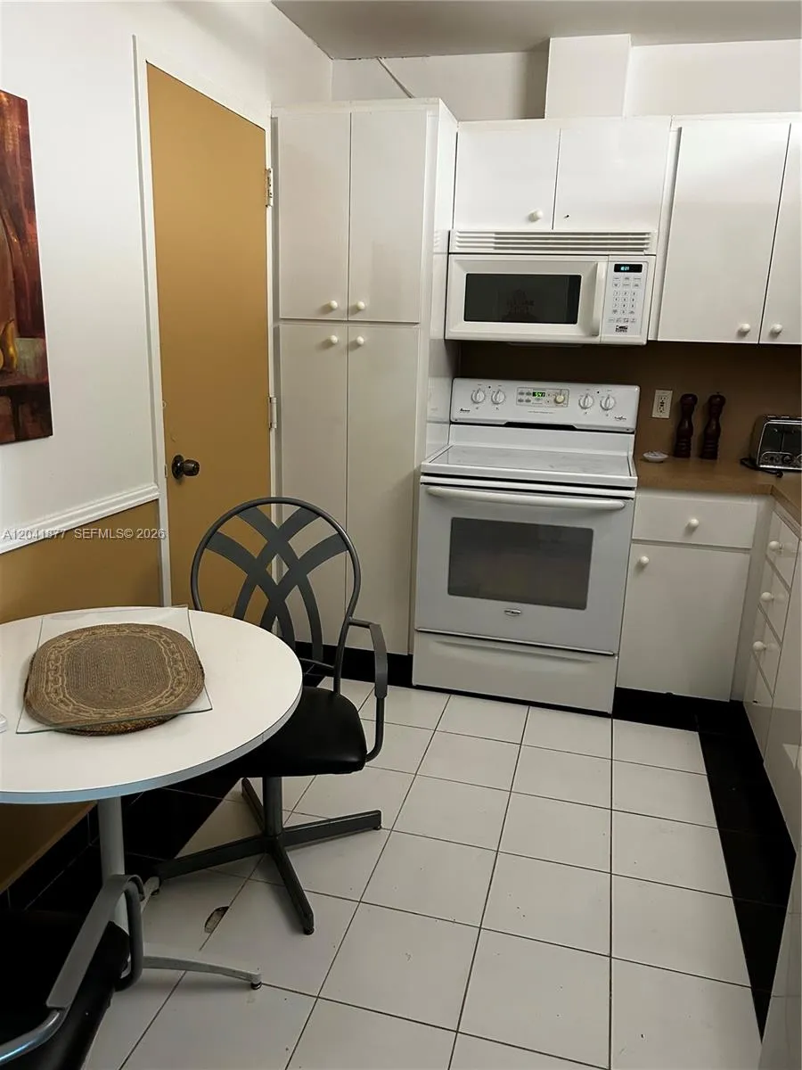 1980 S Ocean Dr #8A Hallandale Beach, FL 33009