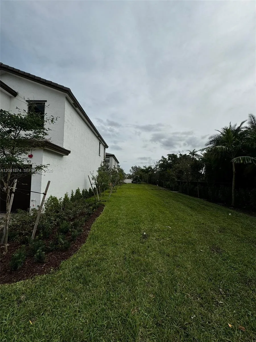 285 SW 159th Ln #0 Pembroke Pines, FL 33027