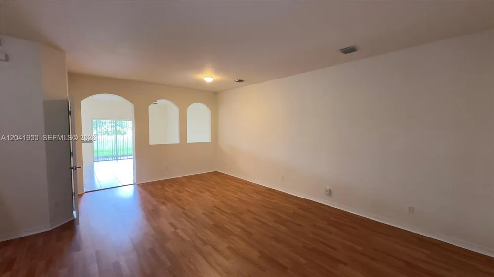 3042 Grandiflora Dr Green Acres, FL 33467