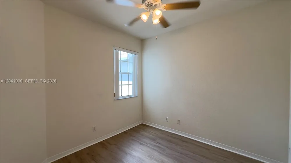 3042 Grandiflora Dr Green Acres, FL 33467