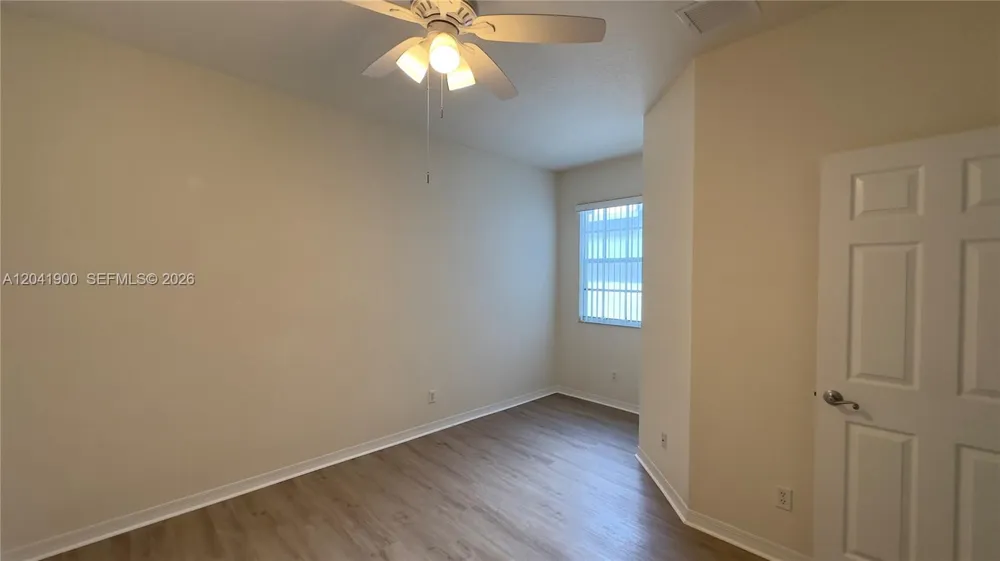 3042 Grandiflora Dr Green Acres, FL 33467