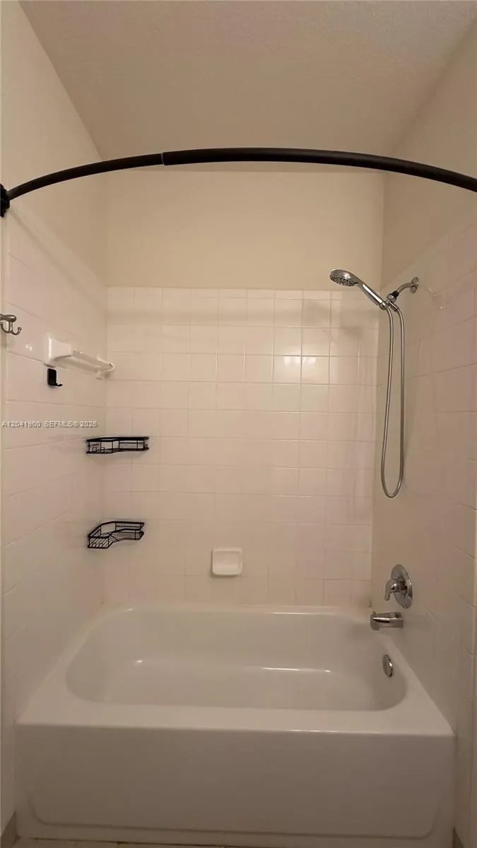 3042 Grandiflora Dr Green Acres, FL 33467