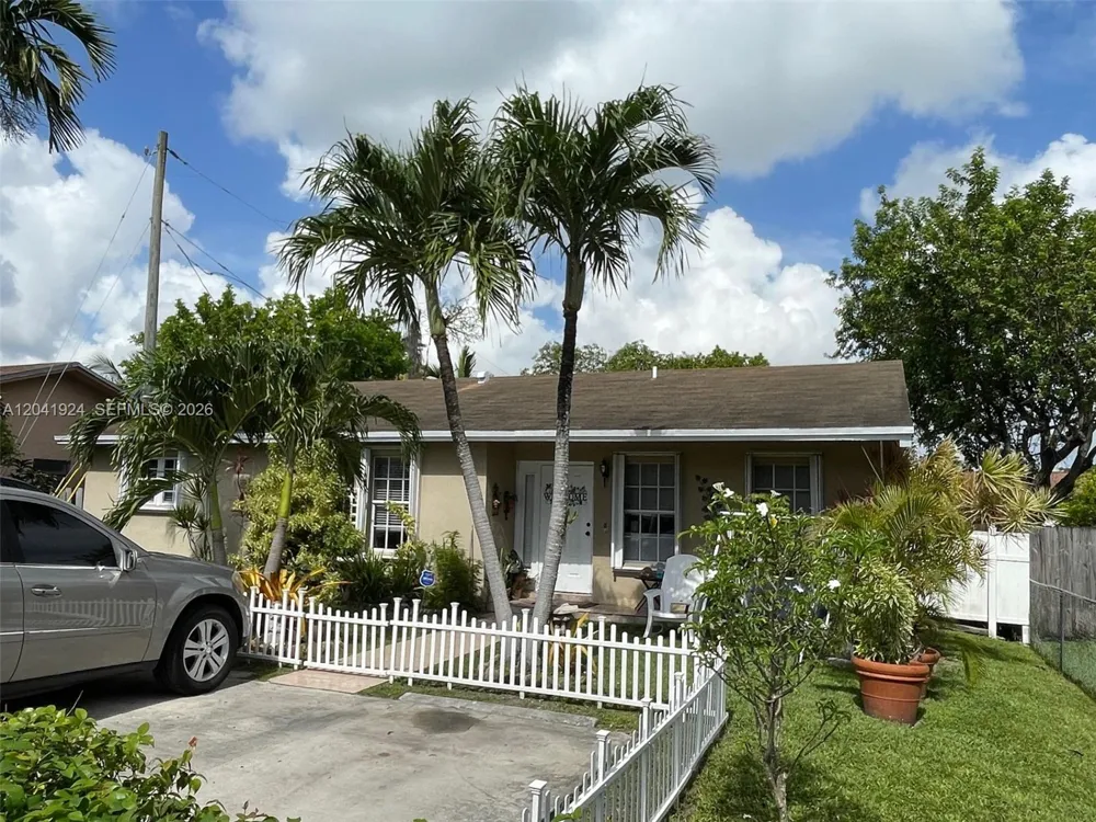 906 SW 8th Ave Hallandale Beach, FL 33009