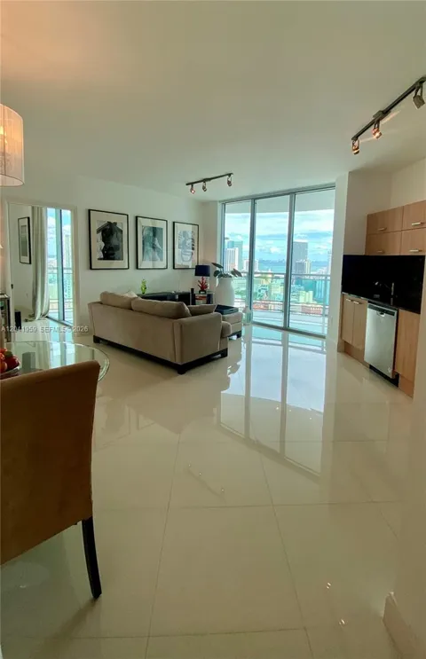 350 S Miami Ave #3813