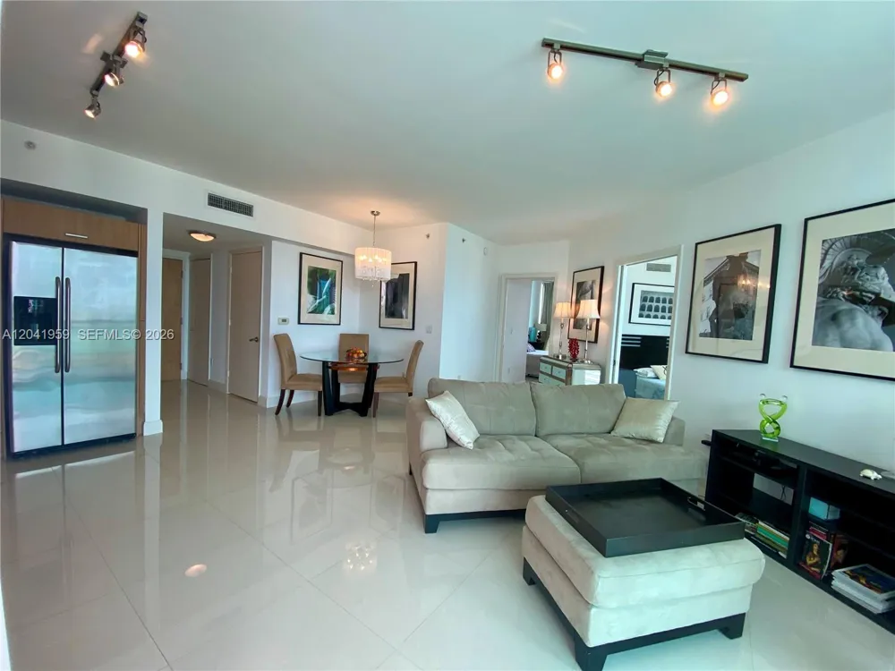 350 S Miami Ave #3813 Miami, FL 33130