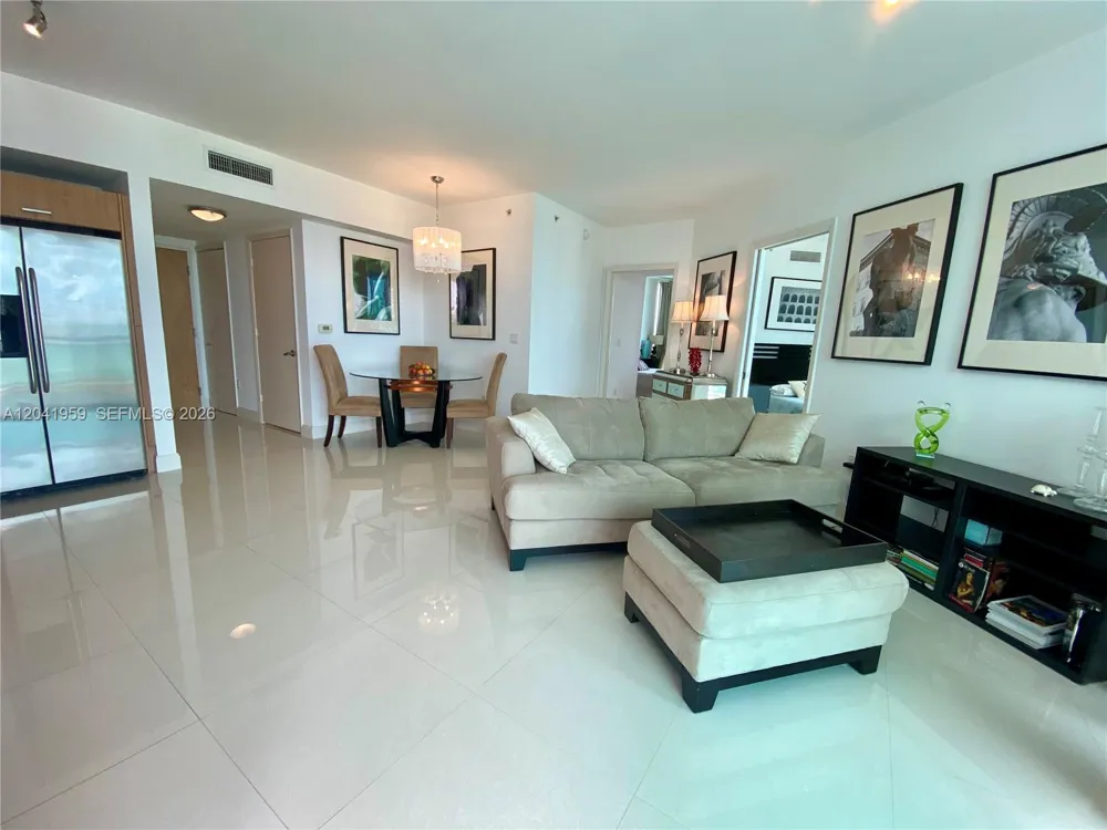 350 S Miami Ave #3813 Miami, FL 33130