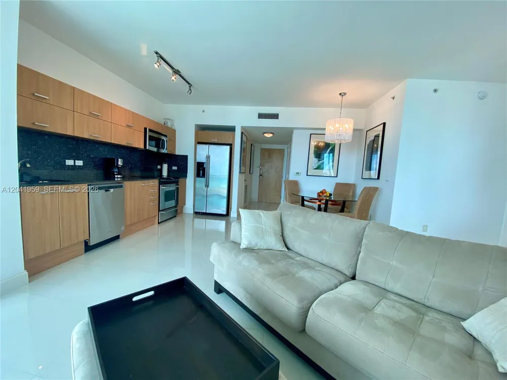350 S Miami Ave #3813 Miami, FL 33130
