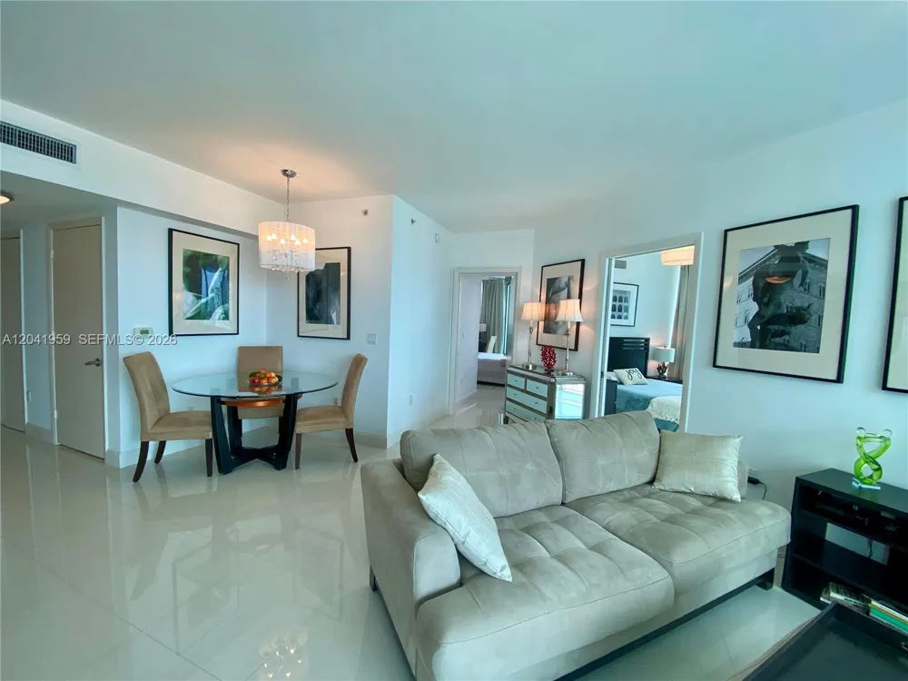 350 S Miami Ave #3813 Miami, FL 33130