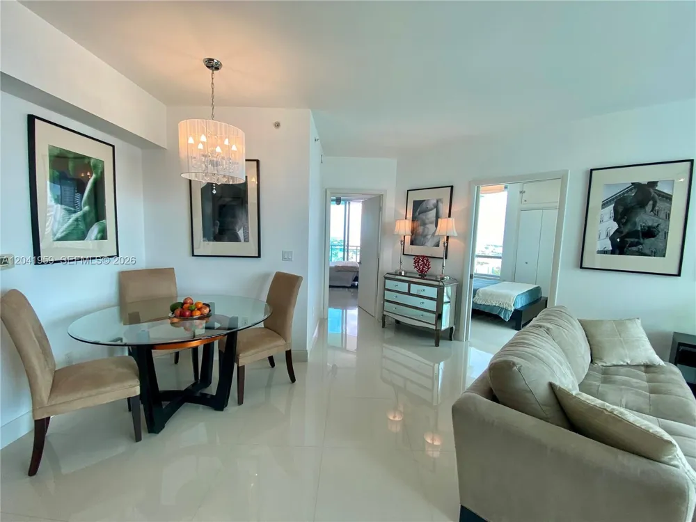 350 S Miami Ave #3813 Miami, FL 33130