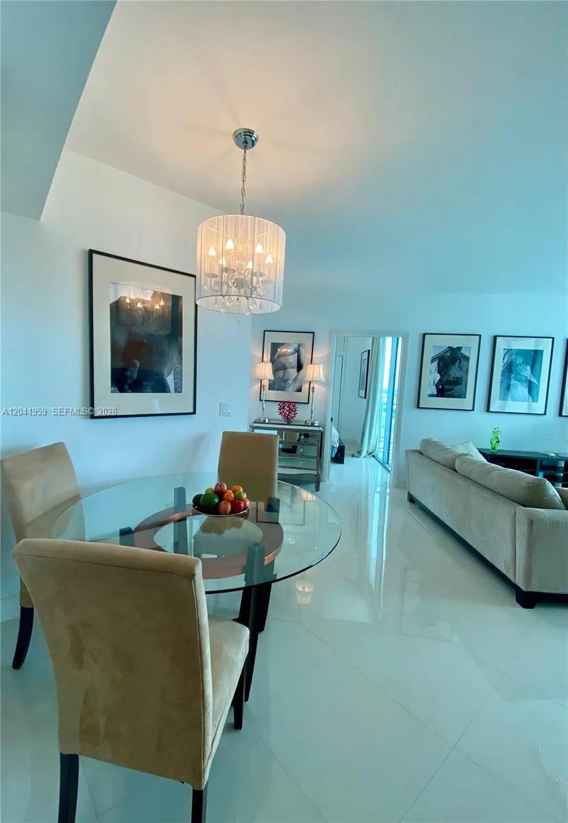 350 S Miami Ave #3813 Miami, FL 33130