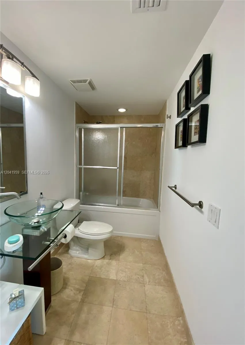 350 S Miami Ave #3813 Miami, FL 33130
