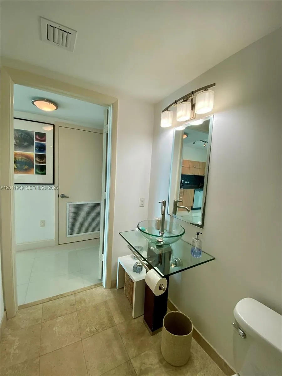 350 S Miami Ave #3813 Miami, FL 33130