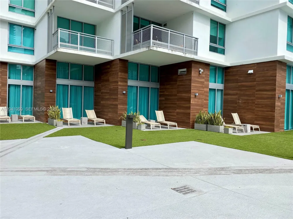 350 S Miami Ave #3813 Miami, FL 33130