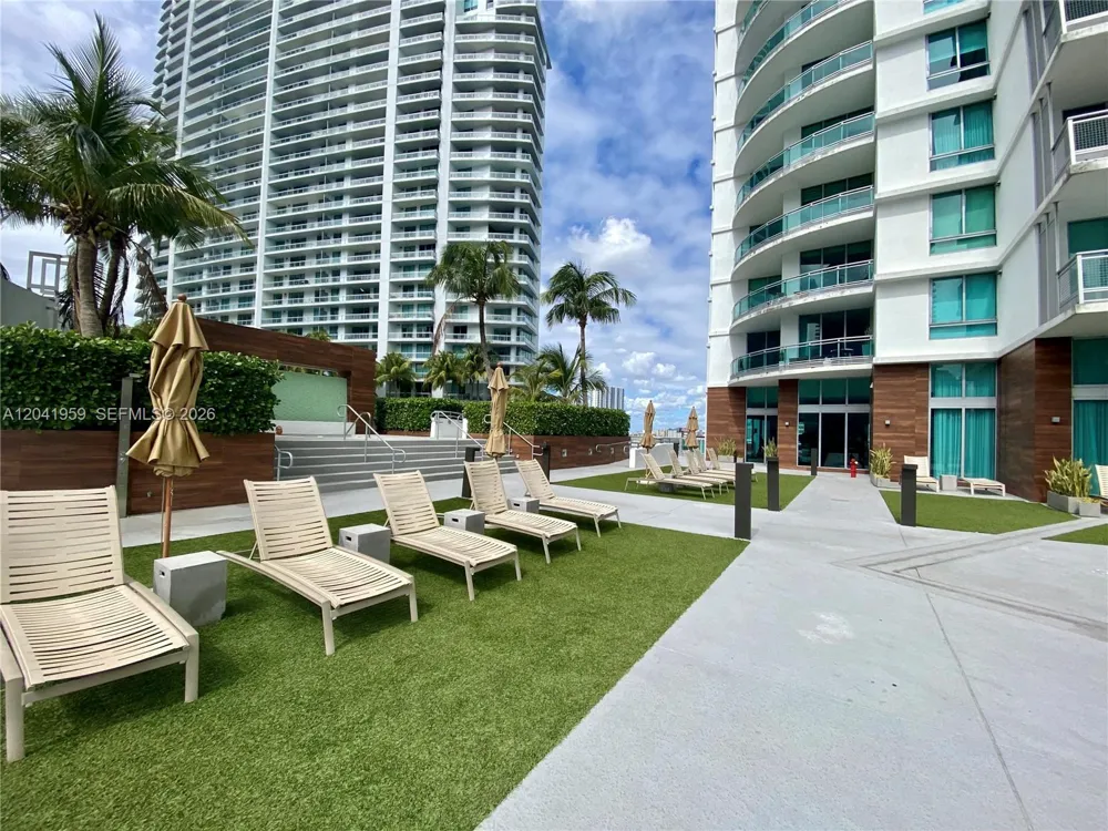 350 S Miami Ave #3813 Miami, FL 33130