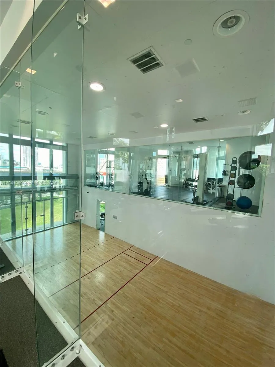 350 S Miami Ave #3813 Miami, FL 33130
