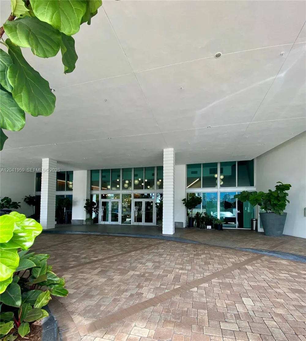 350 S Miami Ave #3813 Miami, FL 33130