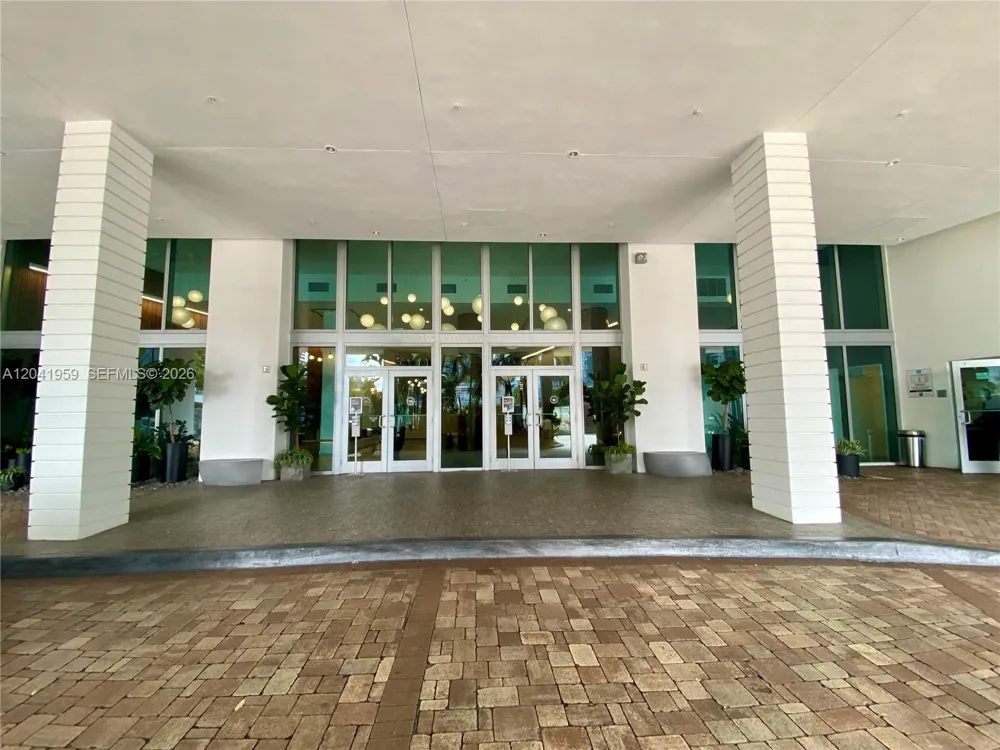 350 S Miami Ave #3813 Miami, FL 33130