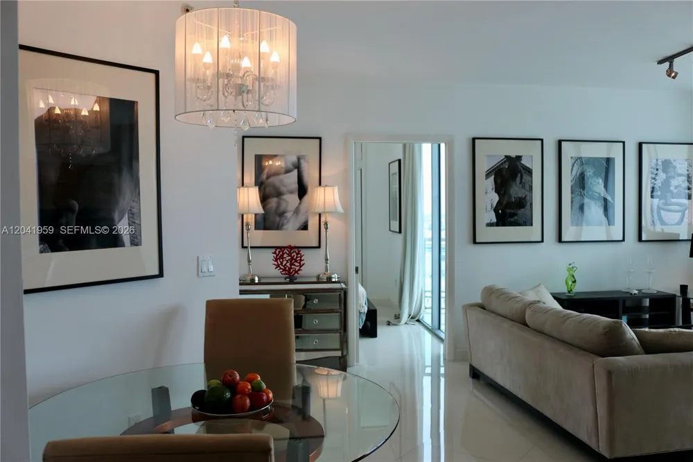 350 S Miami Ave #3813 Miami, FL 33130