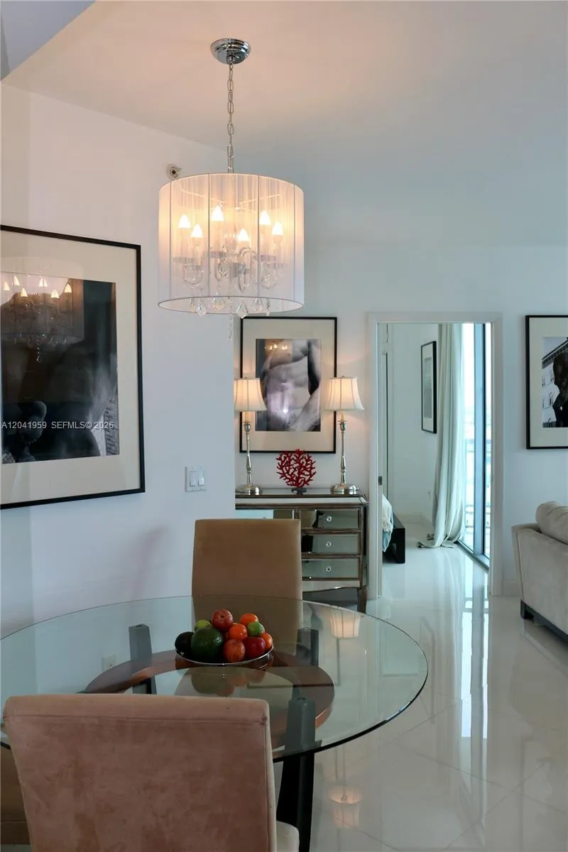 350 S Miami Ave #3813 Miami, FL 33130