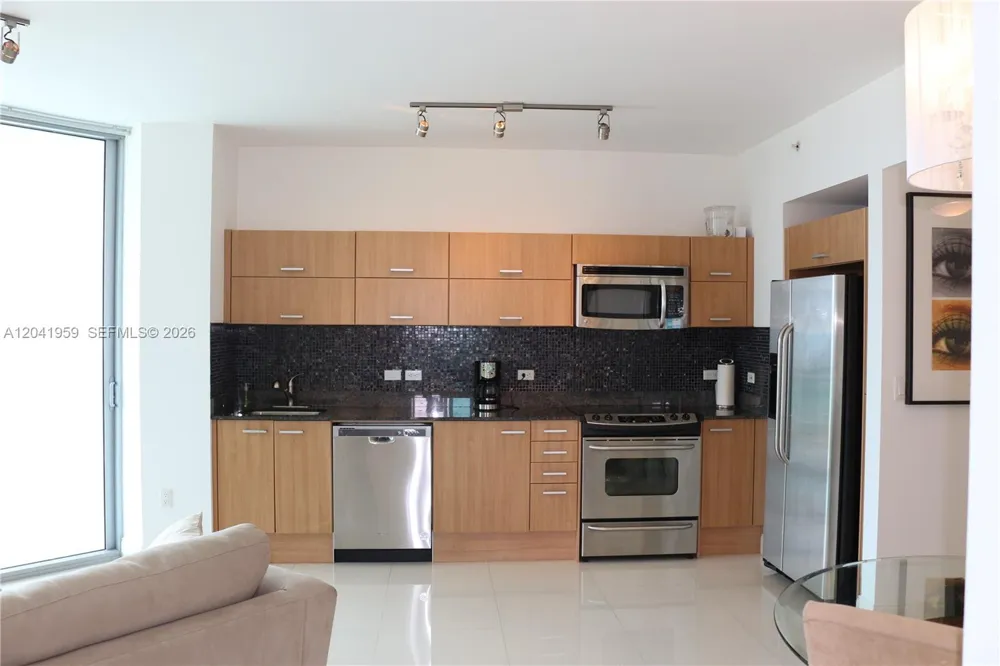 350 S Miami Ave #3813 Miami, FL 33130
