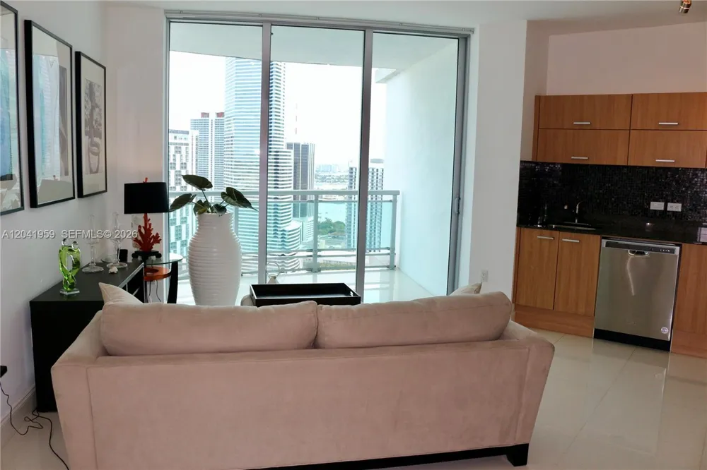 350 S Miami Ave #3813 Miami, FL 33130