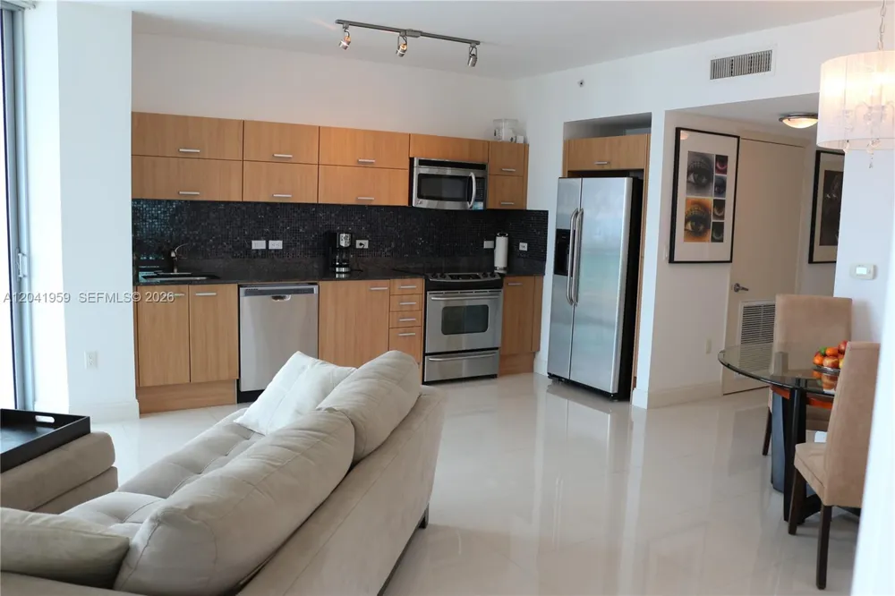 350 S Miami Ave #3813 Miami, FL 33130