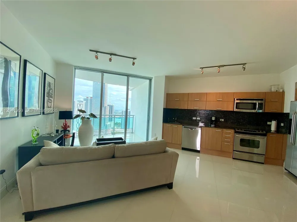 350 S Miami Ave #3813 Miami, FL 33130