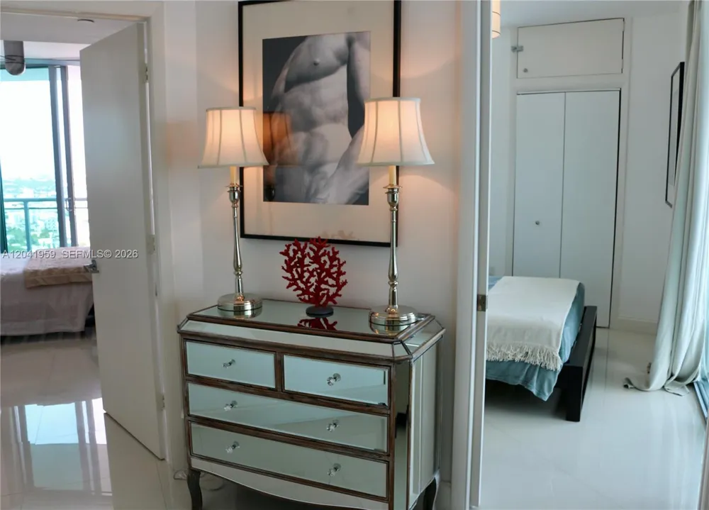 350 S Miami Ave #3813 Miami, FL 33130