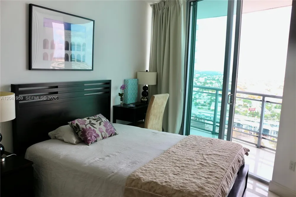 350 S Miami Ave #3813 Miami, FL 33130