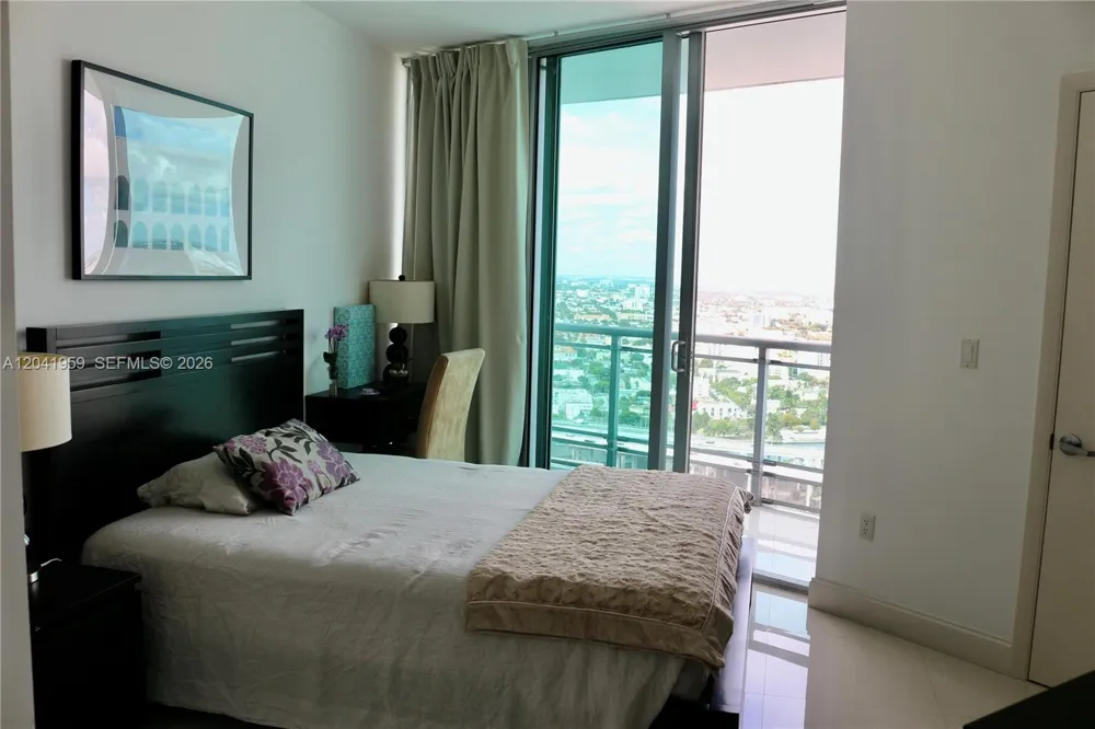 350 S Miami Ave #3813 Miami, FL 33130