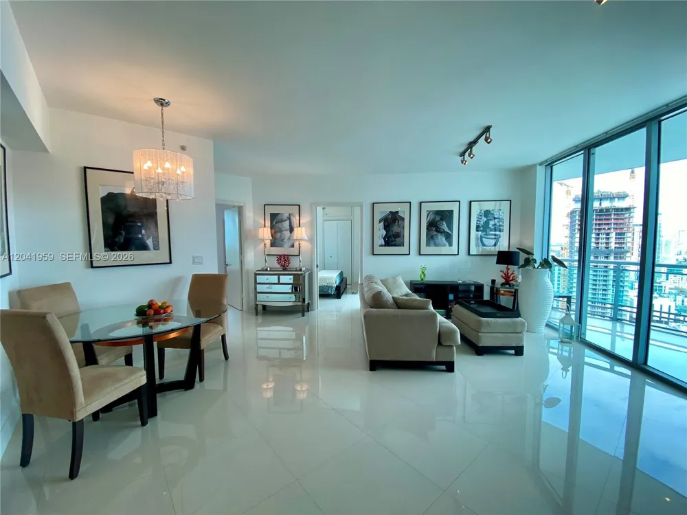 350 S Miami Ave #3813 Miami, FL 33130