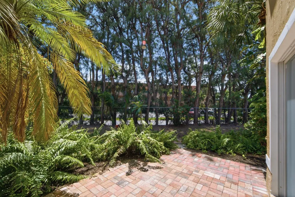 2824 NW 99th Terrace Sunrise, FL 33322