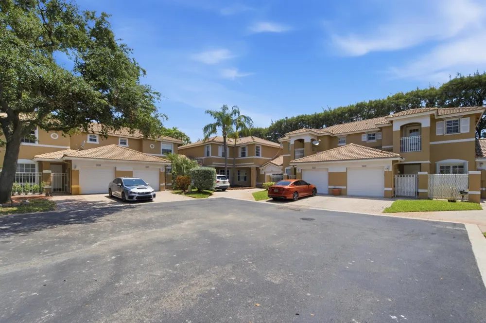 2824 NW 99th Terrace Sunrise, FL 33322