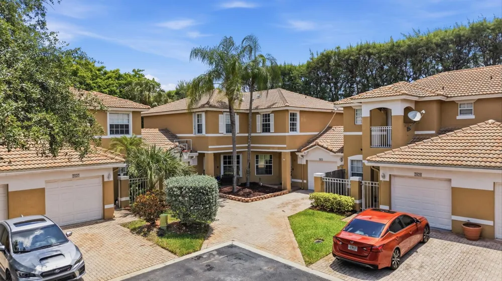 2824 NW 99th Terrace Sunrise, FL 33322