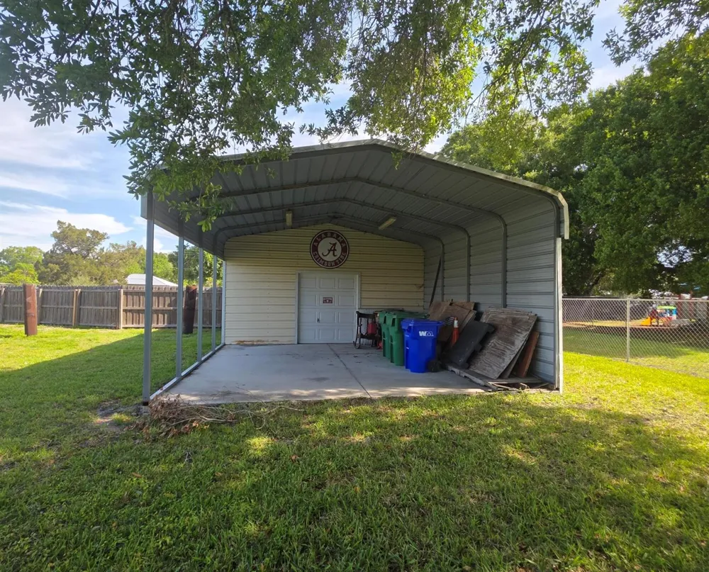 1019 NW 2nd Street Okeechobee, FL 34972