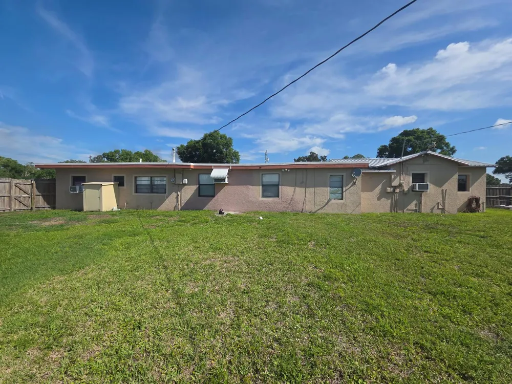 1019 NW 2nd Street Okeechobee, FL 34972