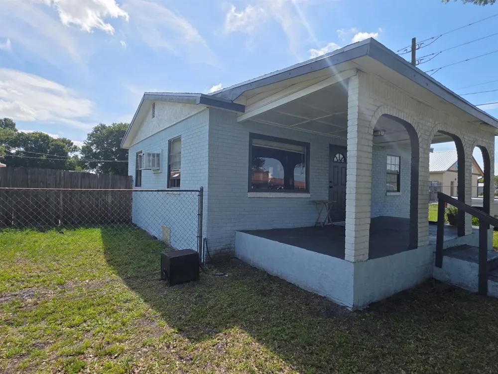 1019 NW 2nd Street Okeechobee, FL 34972