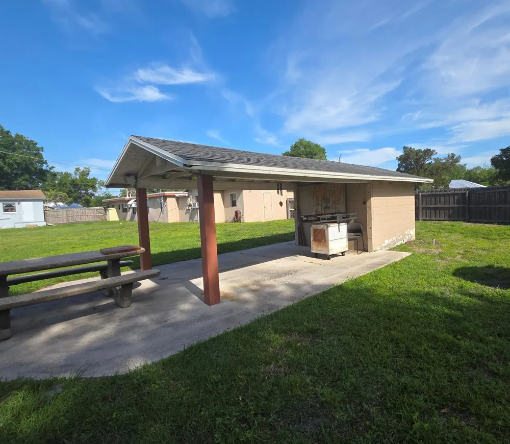 1019 NW 2nd Street Okeechobee, FL 34972