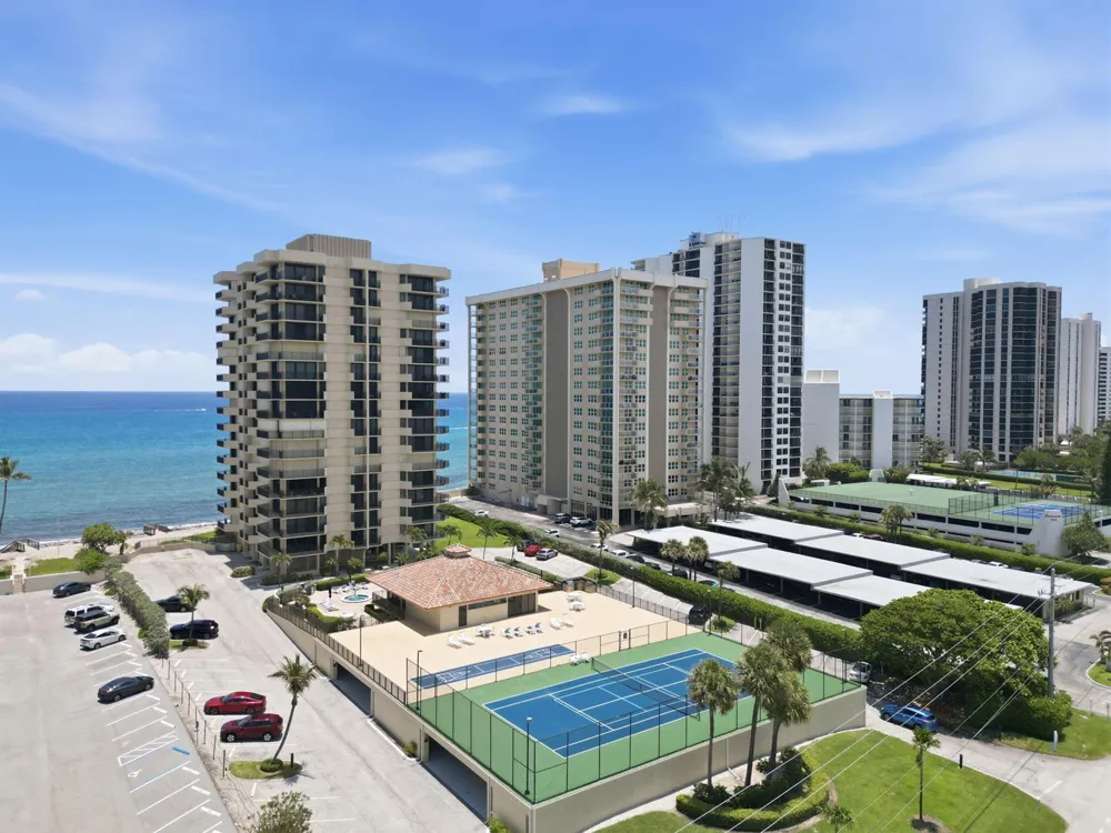 5460 Ocean Drive #6a Riviera Beach, FL 33404