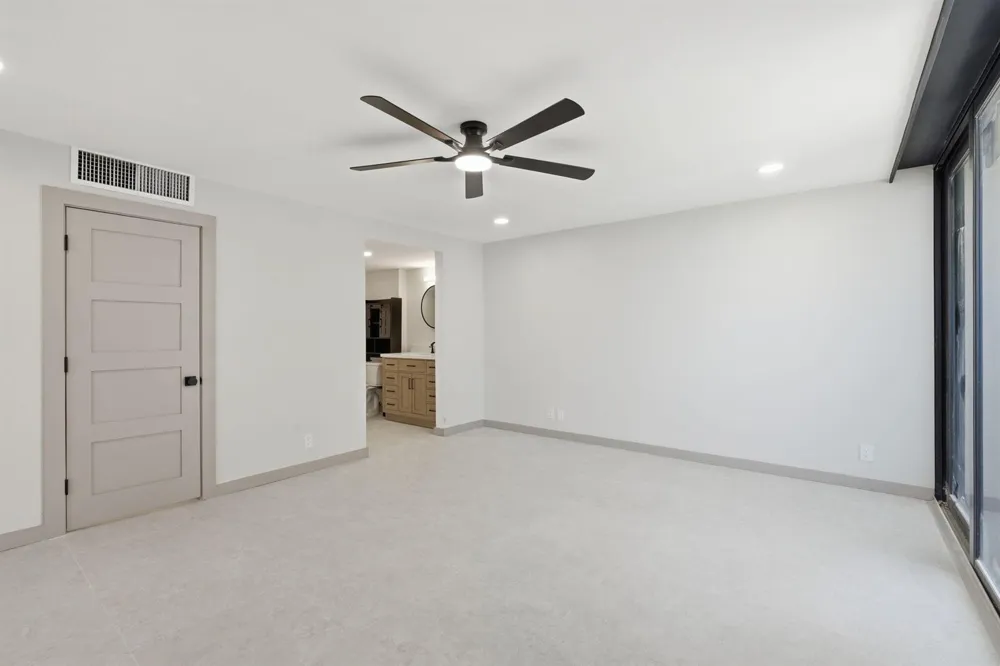 5460 Ocean Drive #6a Riviera Beach, FL 33404