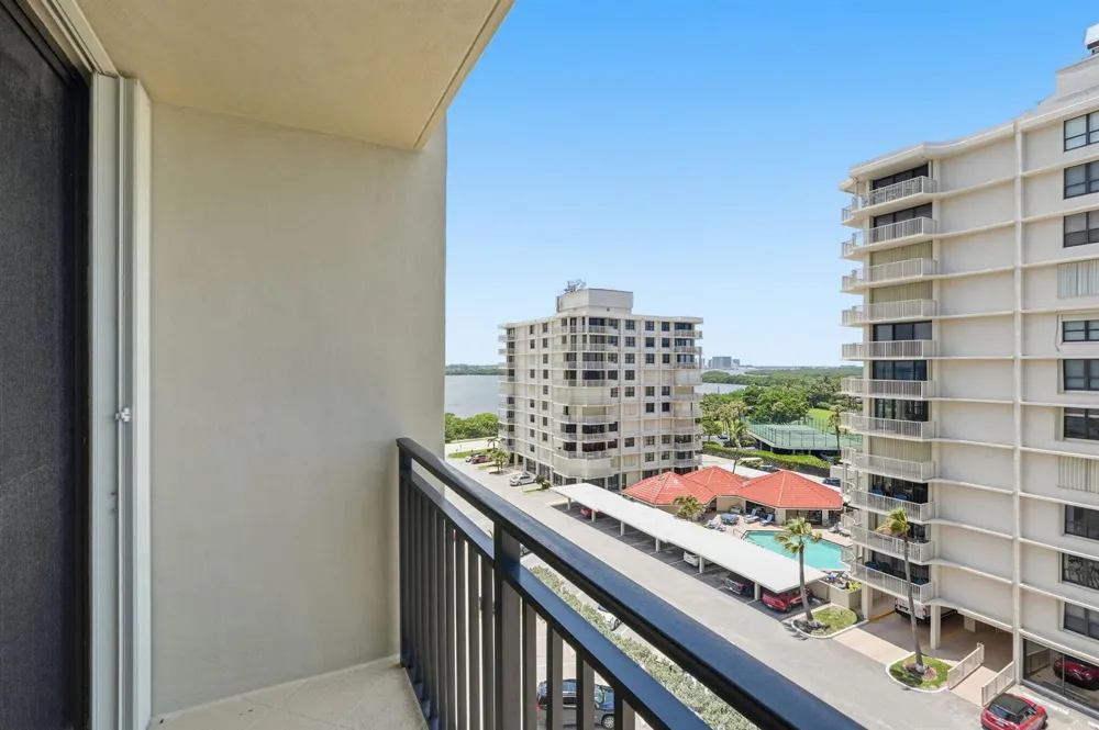 5460 Ocean Drive #6a Riviera Beach, FL 33404