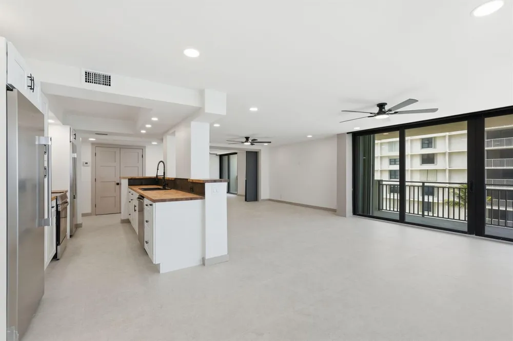 5460 Ocean Drive #6a Riviera Beach, FL 33404