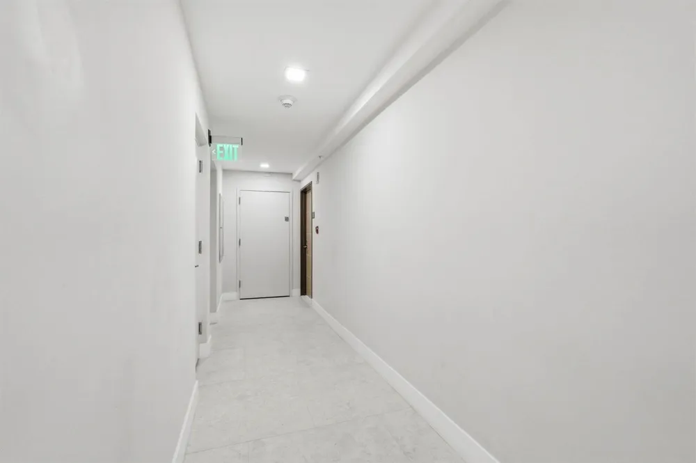 5460 Ocean Drive #6a Riviera Beach, FL 33404