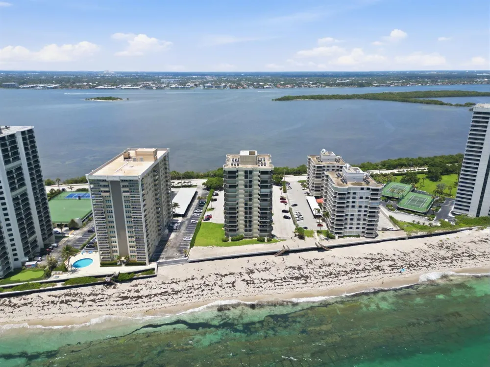 5460 Ocean Drive #6a Riviera Beach, FL 33404
