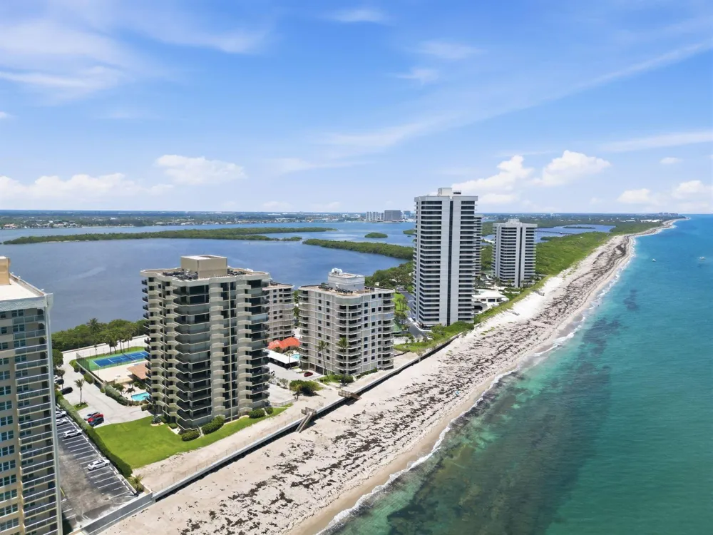 5460 Ocean Drive #6a Riviera Beach, FL 33404